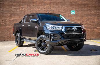 TOYOTA HILUX N80 4WD BROOKLYN BLACK MACHINED WITH DARK TINT